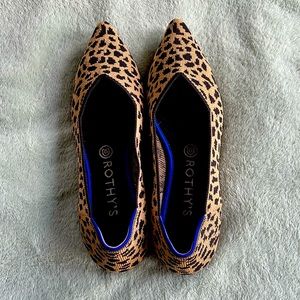 Rothy’s leopard 🐆 print flats